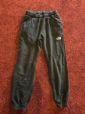 The North Face Black men’s Fleece Joggers